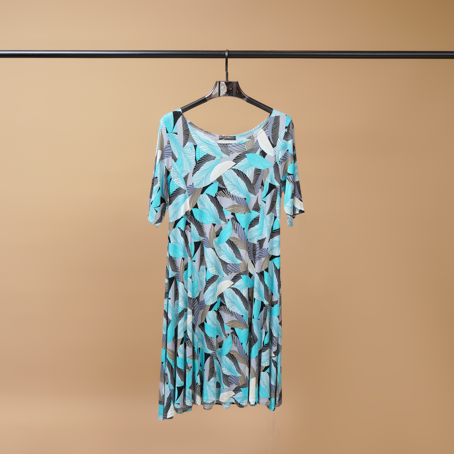 Artistic Flare Geometric Short Top