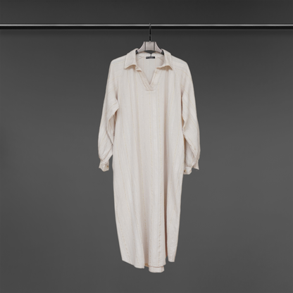 Glinting Collar Sophistication Dream