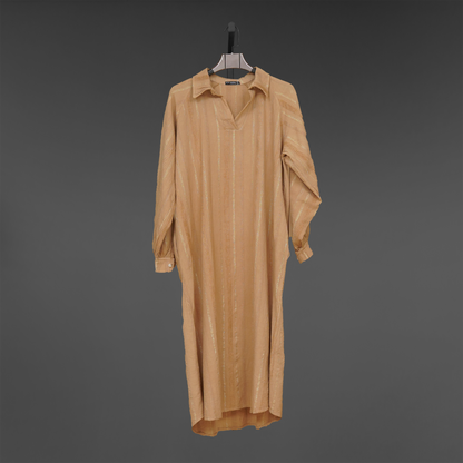 Glinting Collar Sophistication Dream