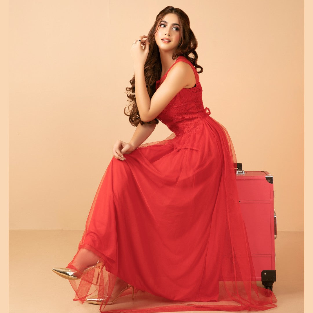 Botanical Elegance Sleeveless Long-Length Dress