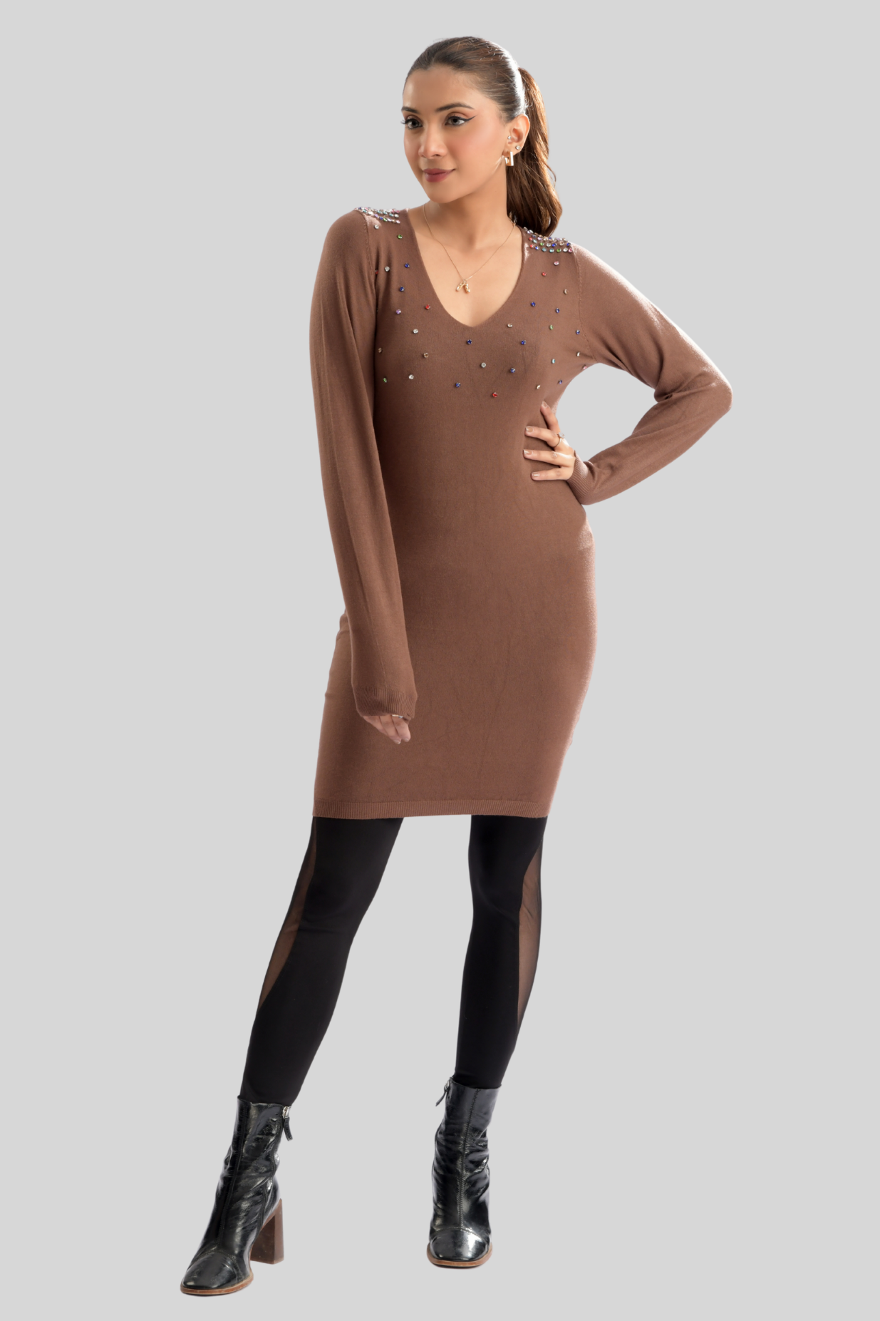 Pearl Elegance Body-Fitted Dress