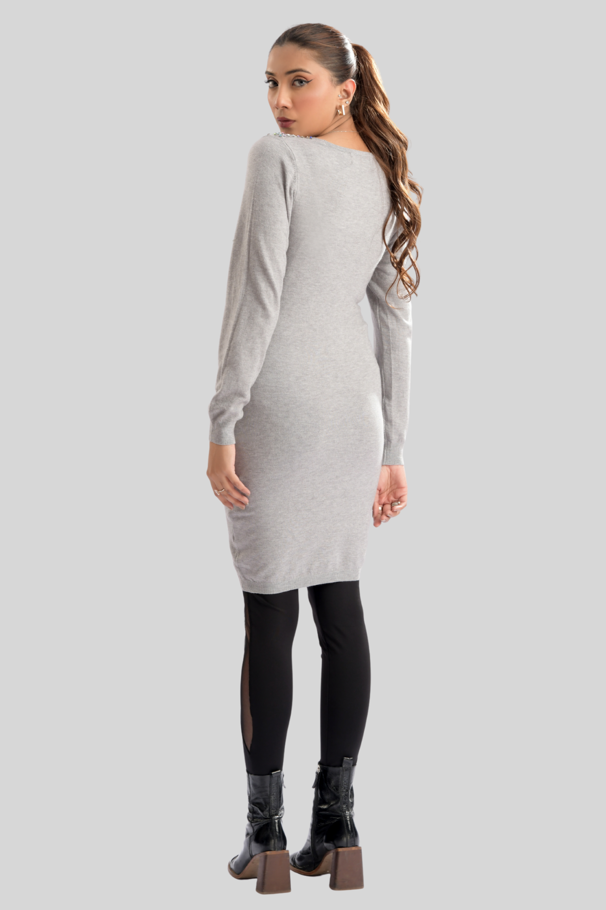 Pearl Elegance Body-Fitted Dress