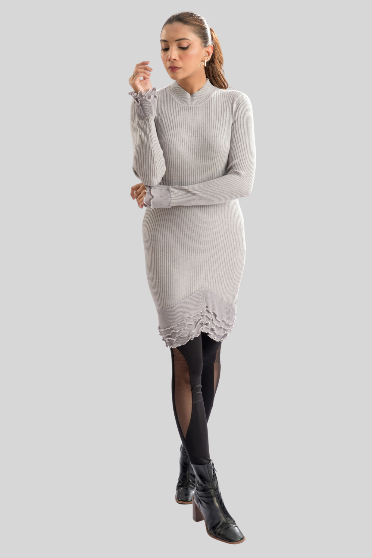 Pearl Elegance Body-Fitted Dress