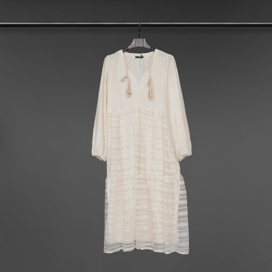 Day dress round neck- Two-Tone Neckline Charm