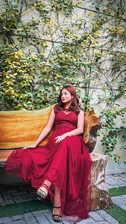 Elegance Bold Sleeveless Long-Length Dress