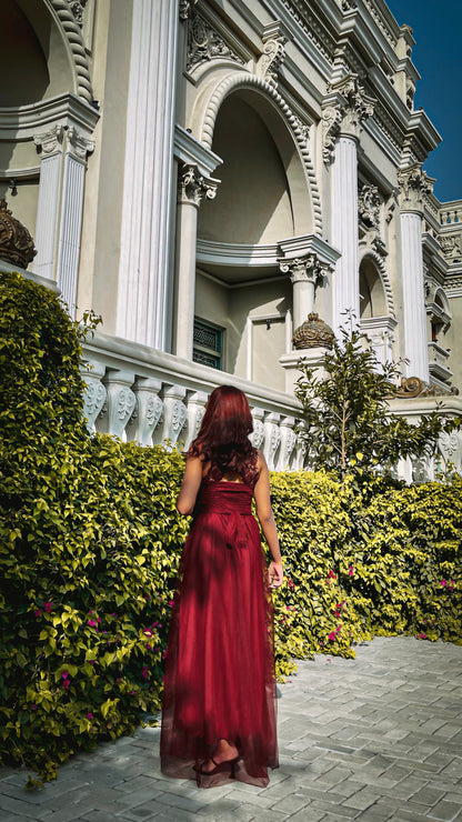 Elegance Bold Sleeveless Long-Length Dress