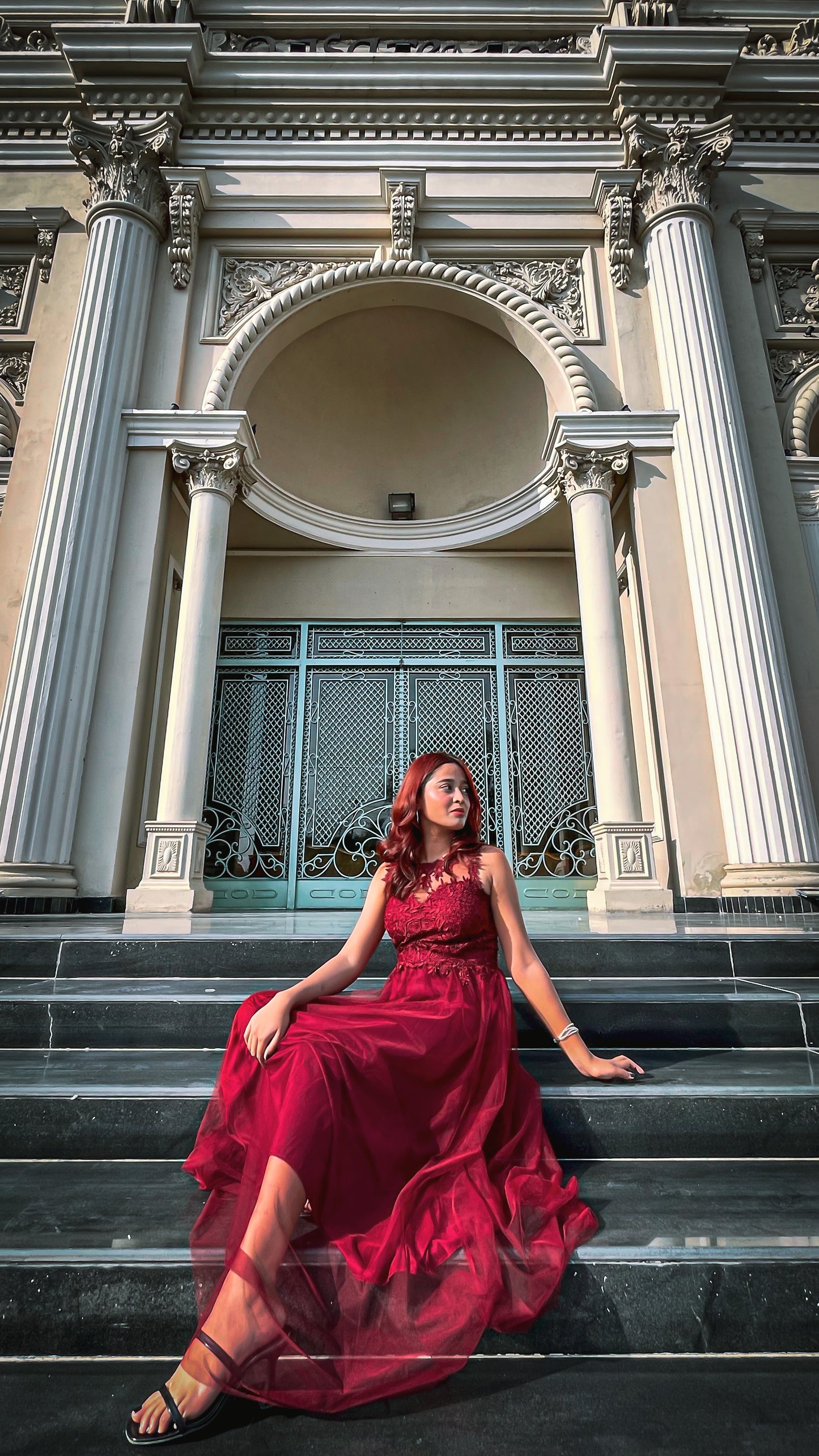 Elegance Bold Sleeveless Long-Length Dress